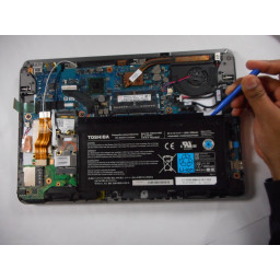 Замена батареи Toshiba Satellite U925T-S2120