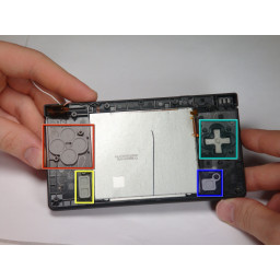Разборка Nintendo DSi Нижний корпус