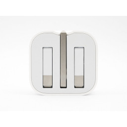 USB-адаптер питания Apple, 5 Вт (складные контакты - британский штекер)